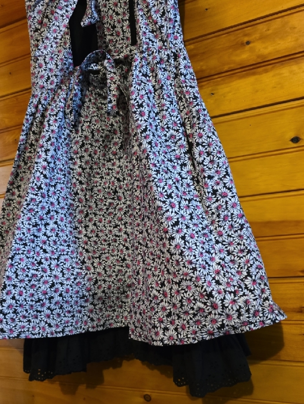 Betsey Johnson Black Daisy Print Dress with Pink Accents - Picture 12 of 14